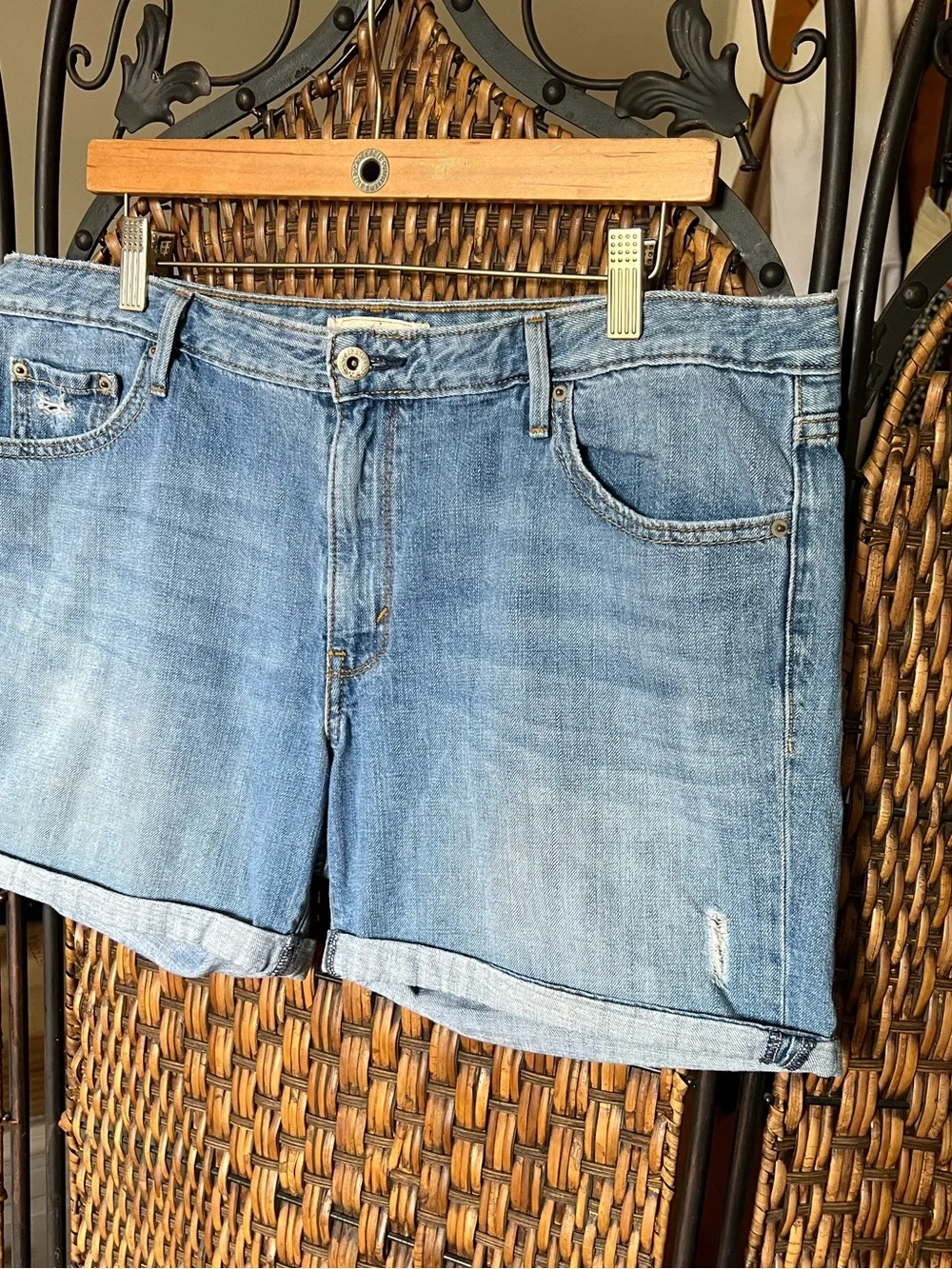 14 Levi’s Denim Shorts